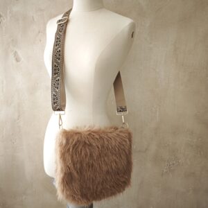 Sac bandoulière fausse fourrure