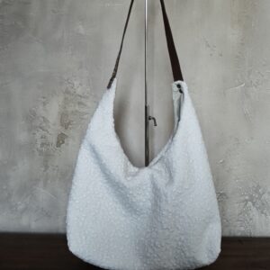 Sac porté épaule en laine bouillie blanche